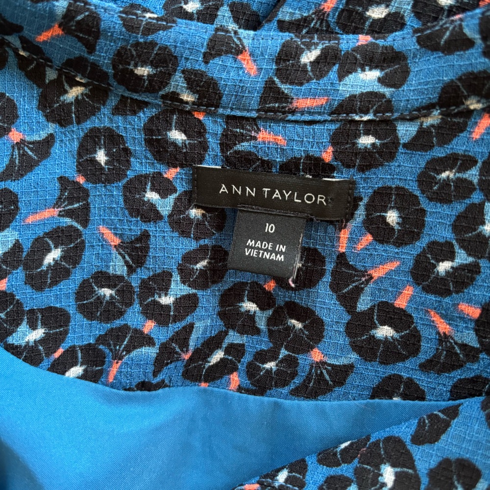 Ann Taylor Blue Morning Glory Button Down Midi Shirtdress - Picture 10 of 10